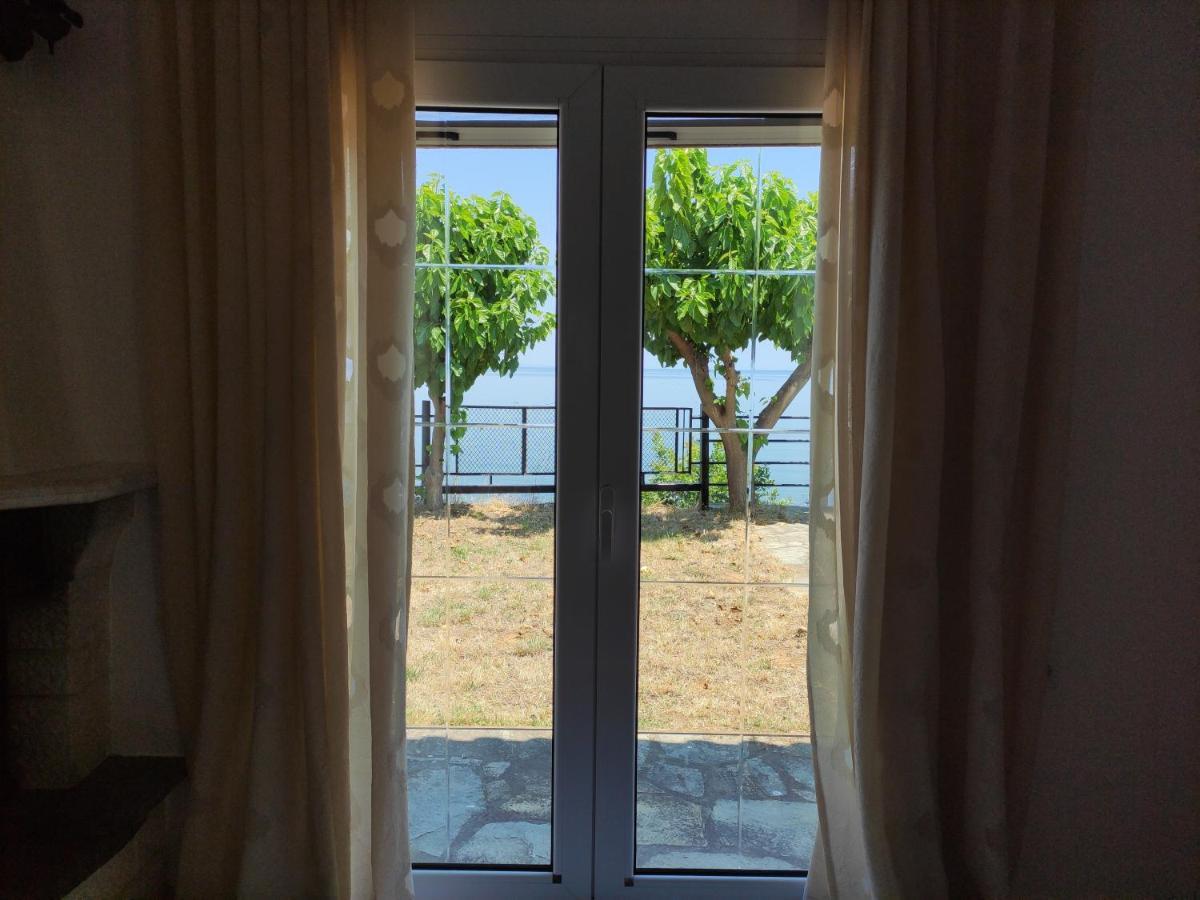 White Clam Vintage House With Sea View & Garden Villa มากรีเยียลอส ภายนอก รูปภาพ